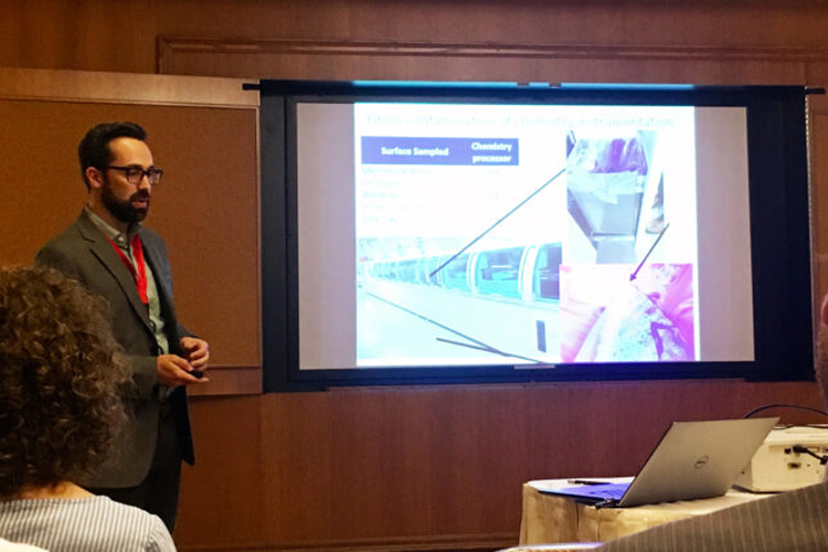 Residents Receive Awards at Academy of Clinical Laboratory Physicians and Scientists Meeting